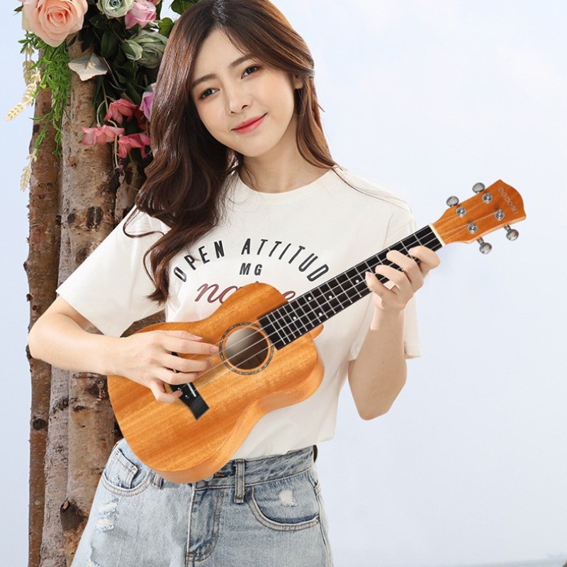 Ukulele 23 pollici con impiall - Musical Instrument Box recensione e prezzo